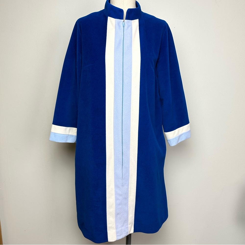 Vintage Vanity Fair Zip Up Robe